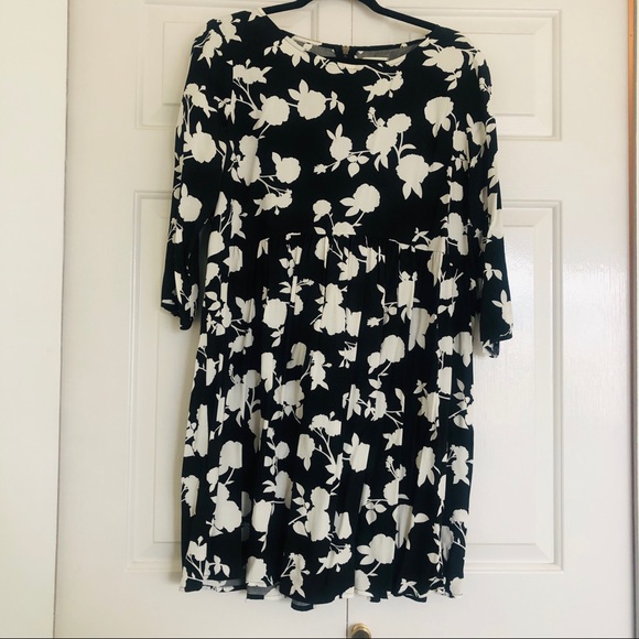 Old Navy dress. Worn once.